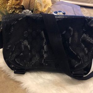 Gucci messenger bag